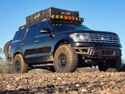 Ford Expedition with Method 701 Bead Grip® Technology